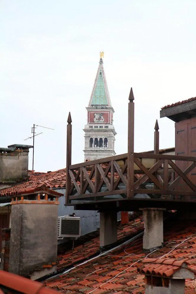 *** Bed & Breakfast Lanterna Di Marco Polo Bed and Breakfast Venedig Italien
