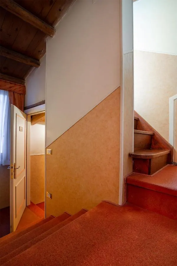 ***  Lanterna Di Marco Polo Bed & Breakfast Venice Italy