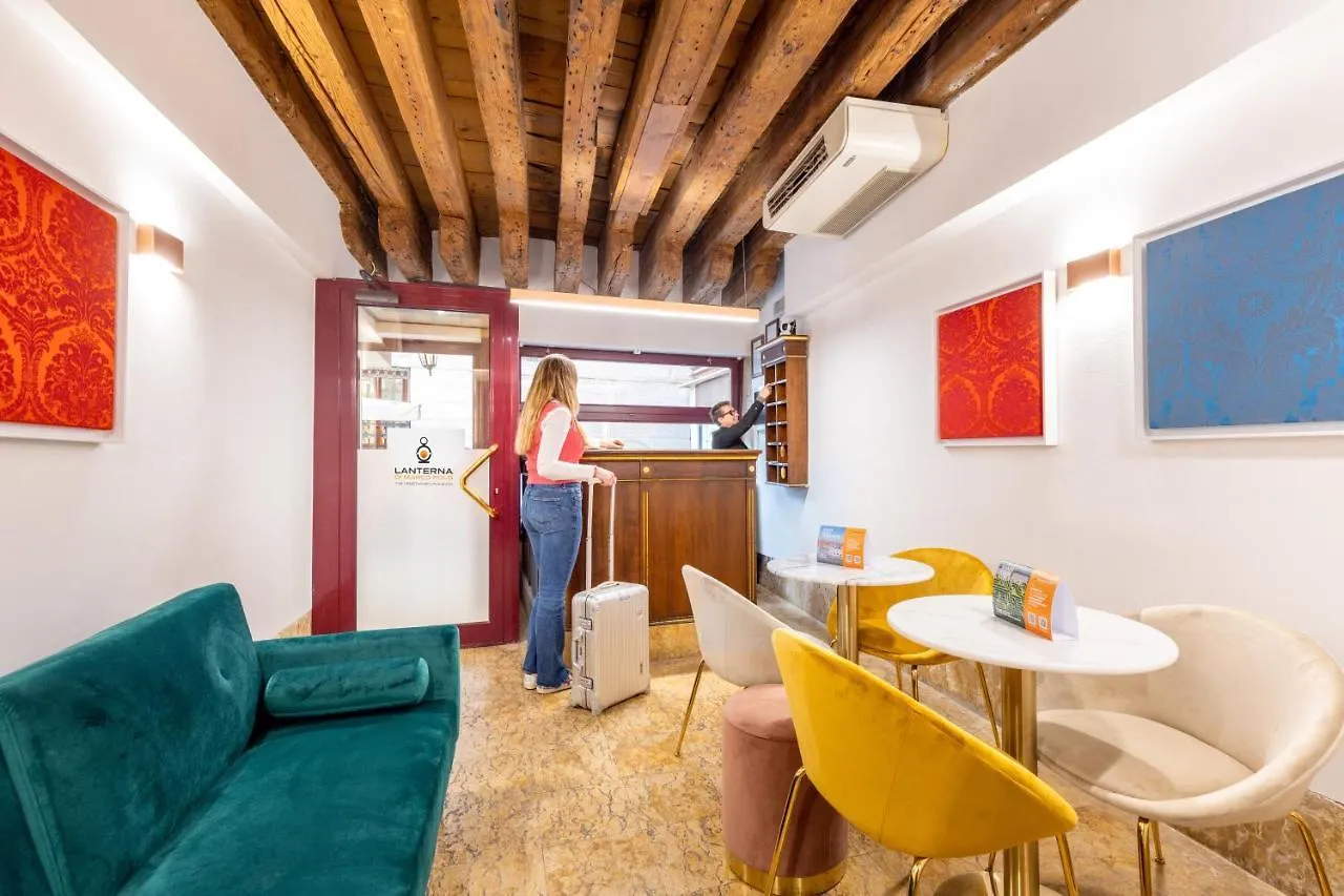 Lanterna Di Marco Polo Bed & Breakfast Venice Italy
