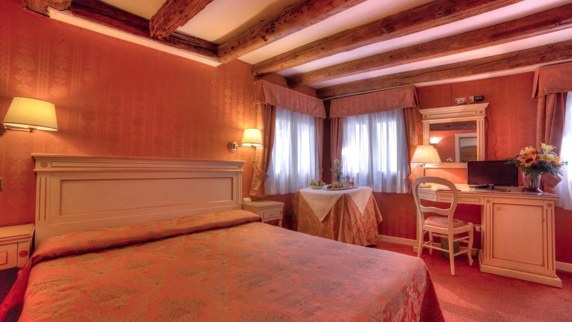 Lanterna Di Marco Polo Bed & Breakfast Venice Italy