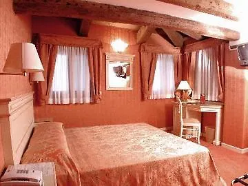 Lanterna Di Marco Polo Bed & Breakfast Venice